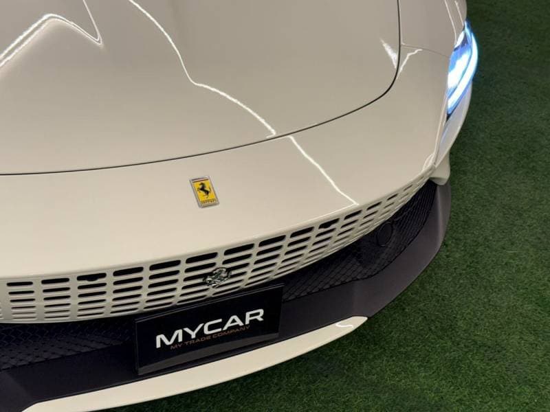 2024 Ferrari Roma thumbnail 3