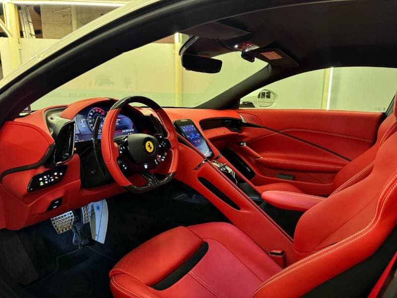 2024 Ferrari Roma thumbnail 5