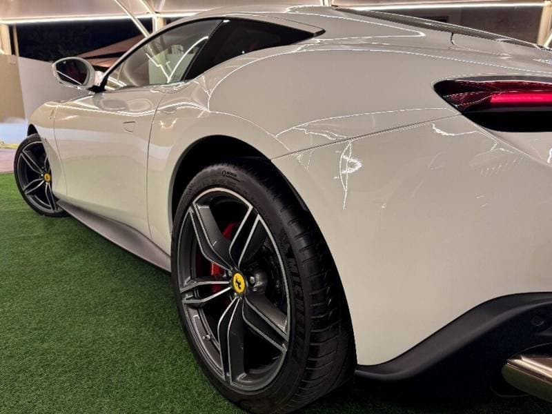 2024 Ferrari Roma COUPE thumbnail 3