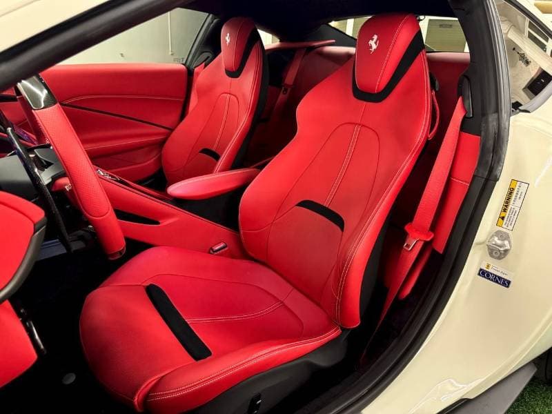 2024 Ferrari Roma thumbnail 7