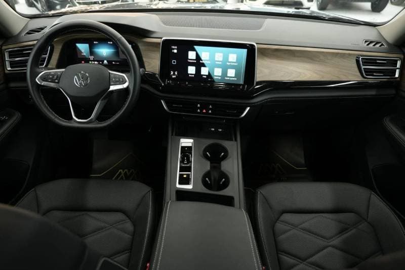 2026 Volkswagen Teramont thumbnail 8