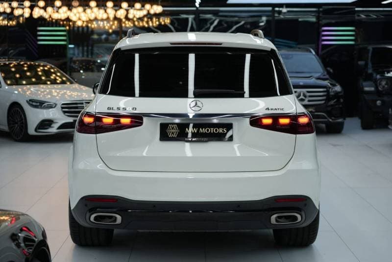 2024 Mercedes Benz GLS580 4MATIC thumbnail 5