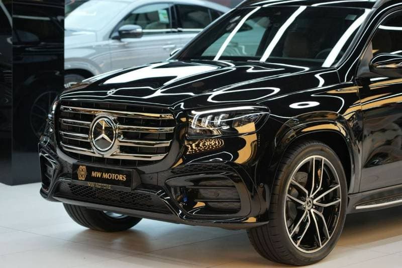 2026 Mercedes Benz GLS450 4MATIC thumbnail 3
