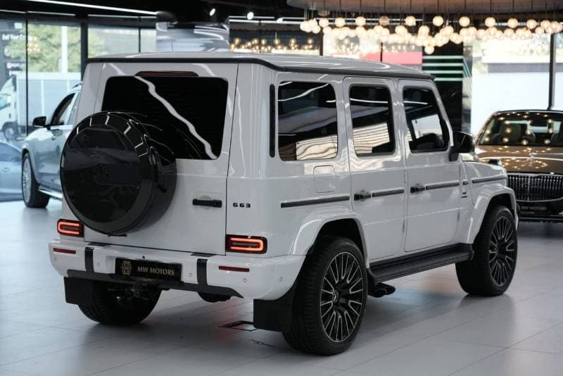 2026 Mercedes Benz G63 AMG STANDARD thumbnail 4