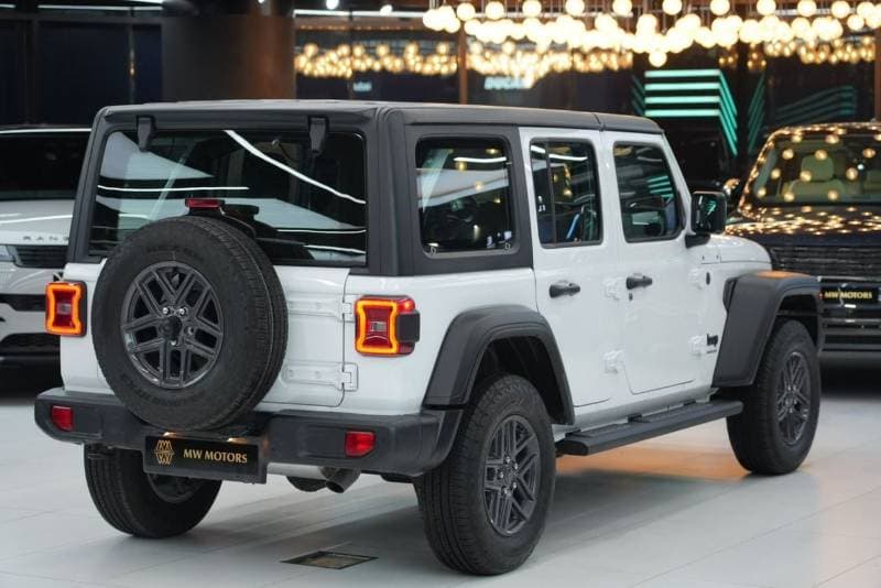 2026 Jeep Wrangler SPORT thumbnail 4