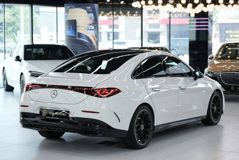2027 Mercedes Benz CLA 200 AMG thumbnail 4