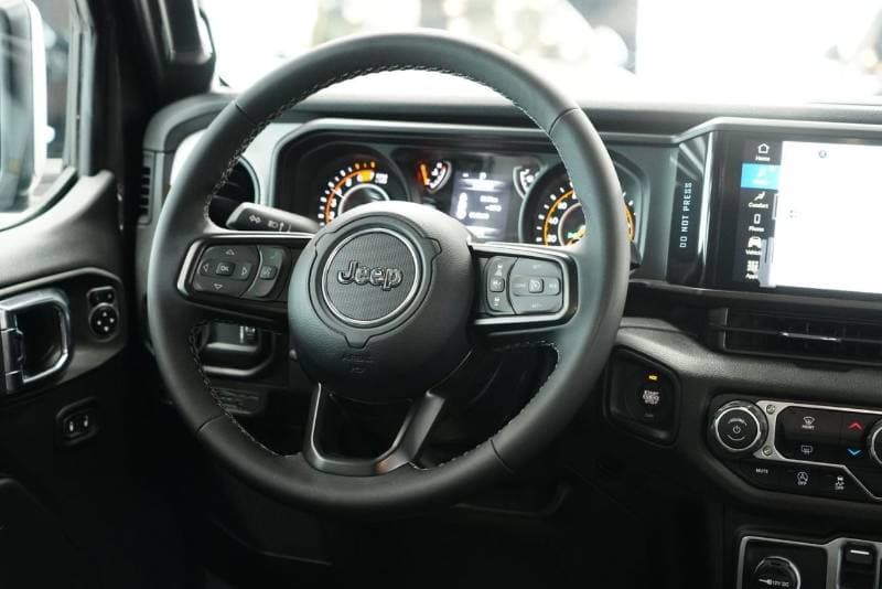 2026 Jeep Wrangler SPORT thumbnail 8