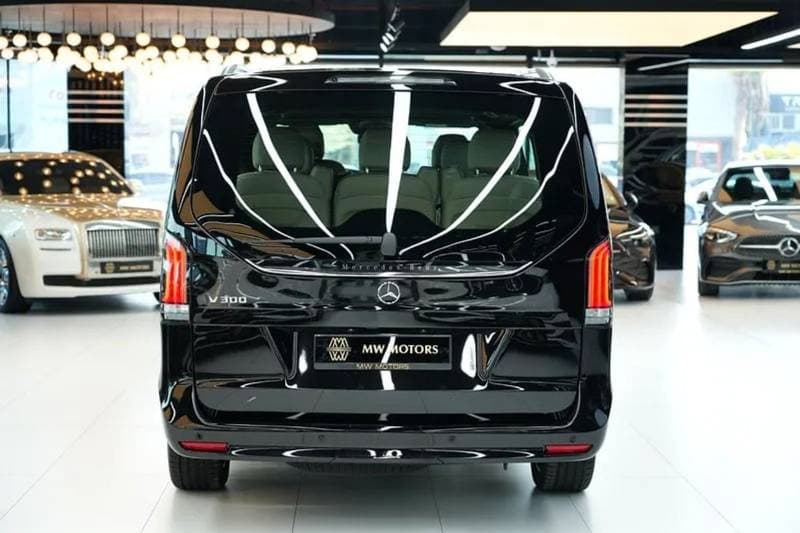 2026 Mercedes Benz V300 AVANTGARDE thumbnail 5