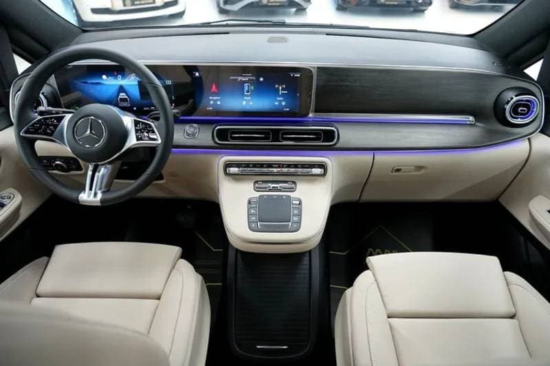 2026 Mercedes Benz V300 AVANTGARDE thumbnail 7