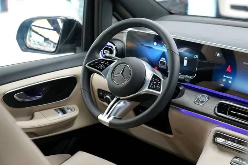 2026 Mercedes Benz V300 AVANTGARDE thumbnail 8