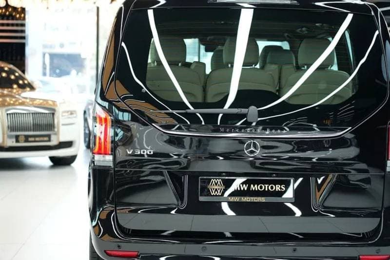 2026 Mercedes Benz V300 AVANTGARDE thumbnail 6