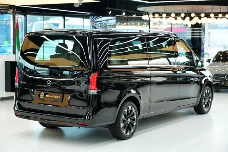 2026 Mercedes Benz V300 AVANTGARDE thumbnail 4