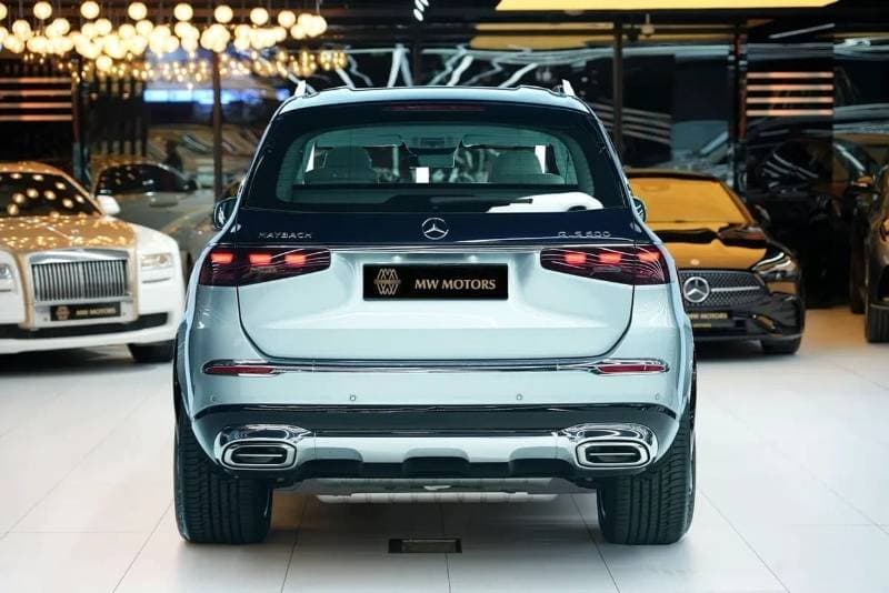 2026 Mercedes Maybach GLS600 Maybach thumbnail 4