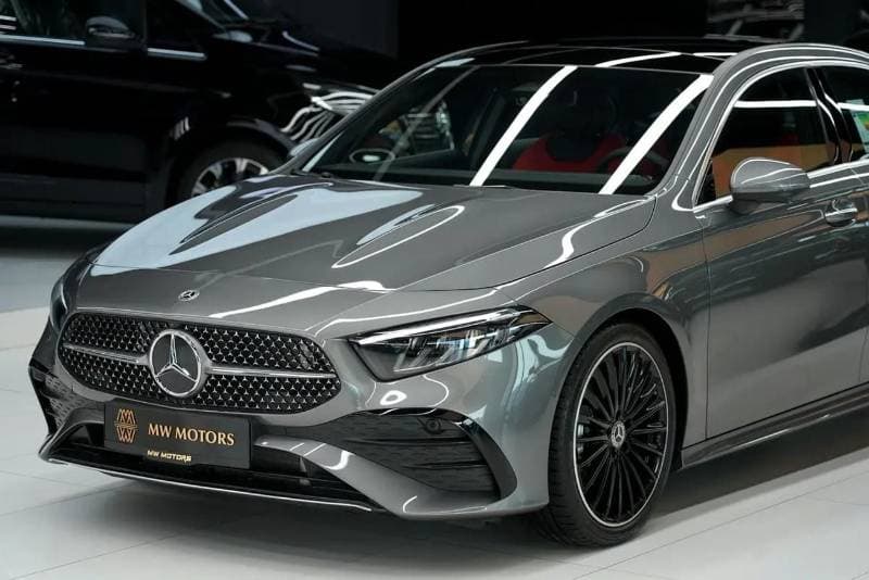 2026 Mercedes Benz A200 thumbnail 3