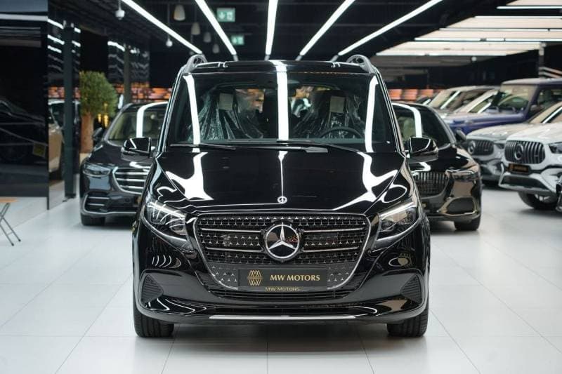 2026 Mercedes Benz V300 AVANTGARDE thumbnail 2