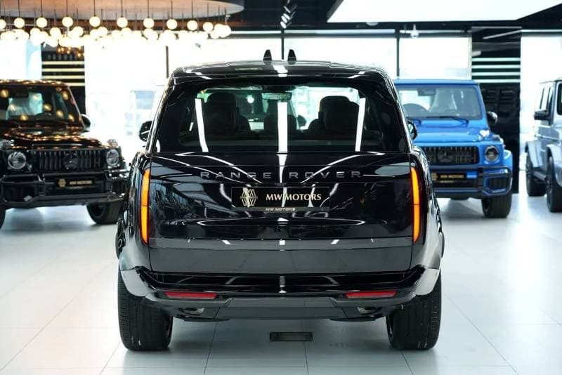 2026 Land Rover Range Rover HSE P400 thumbnail 5