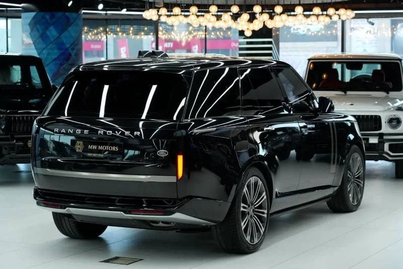 2023 Land Rover Range Rover AUTOBIOGRAPHY P530 thumbnail 4