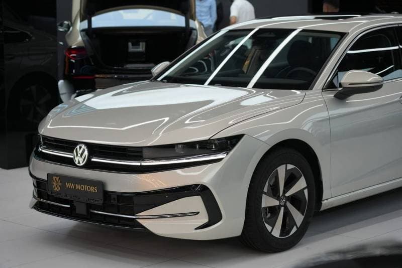 2026 Volkswagen Passat COMFORTLINE thumbnail 3