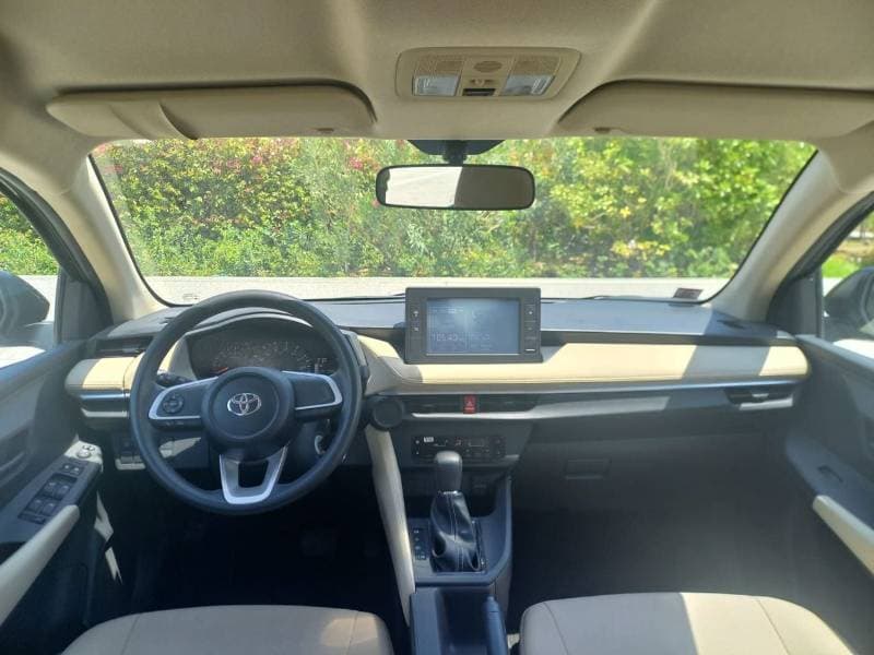 2023 Toyota Yaris G thumbnail 5