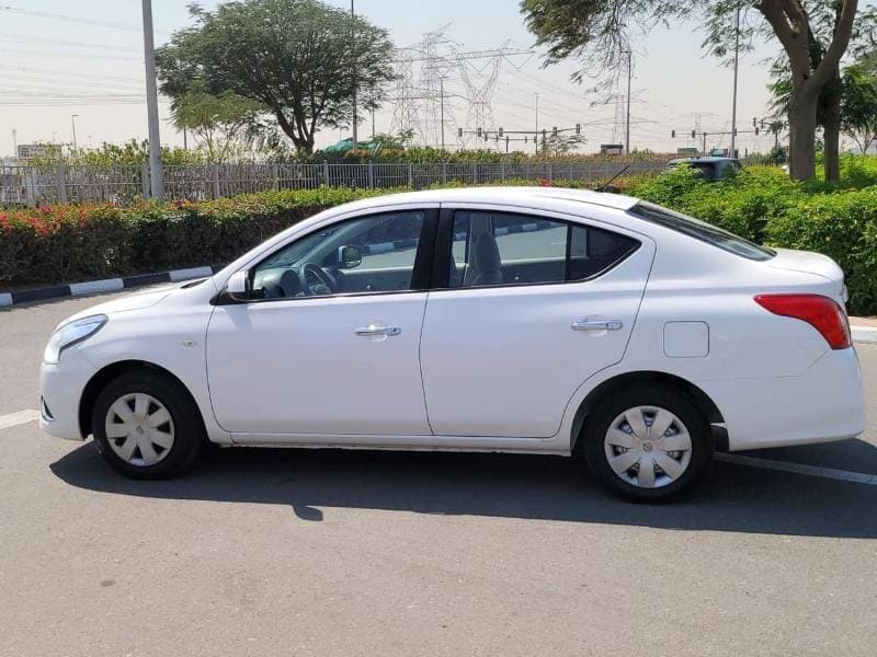 2022 Nissan Sunny SV thumbnail 2