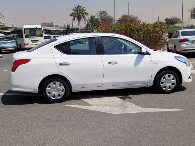 2022 Nissan Sunny SV thumbnail 3