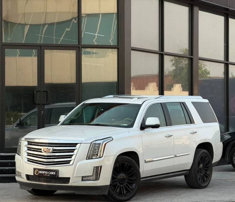 2016 Cadillac Escalade PLATINUM thumbnail 3