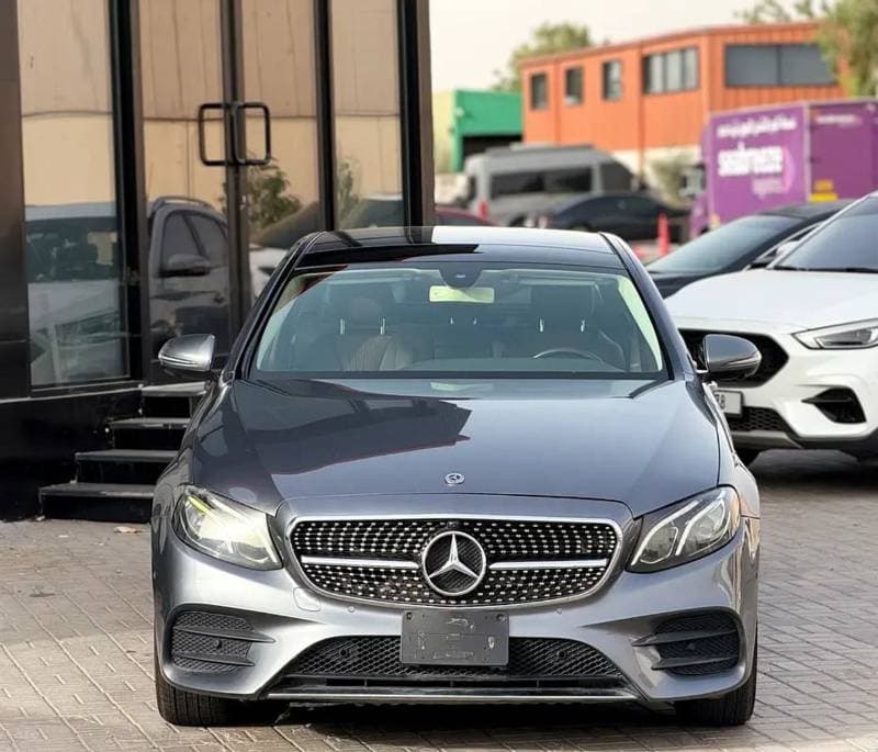 2018 Mercedes Benz E200 STANDARD thumbnail 3