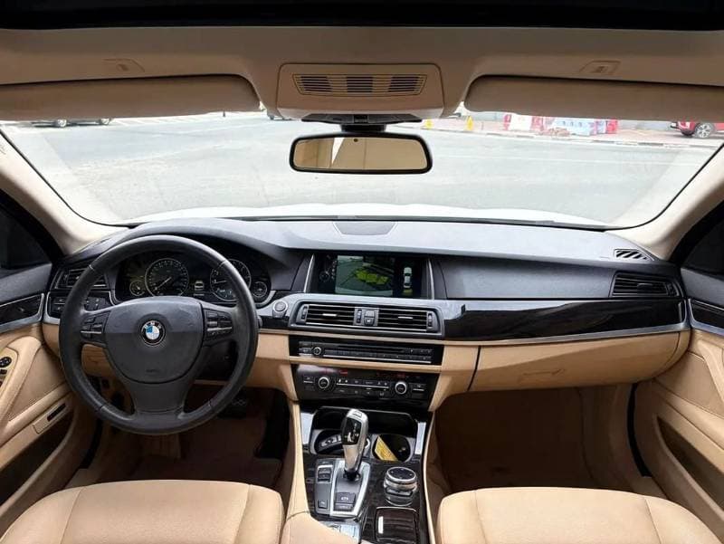 2015 BMW 520i LUXURY thumbnail 6