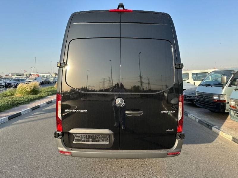 2027 Mercedes Benz Sprinter thumbnail 5