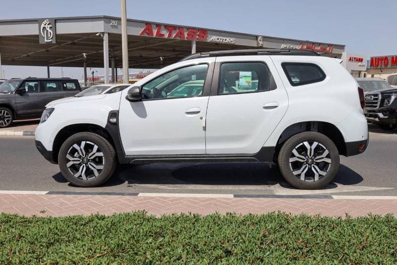 2025 Renault Duster LE thumbnail 6