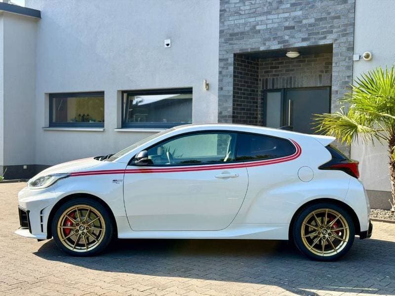 2025 Toyota Yaris GR thumbnail 5