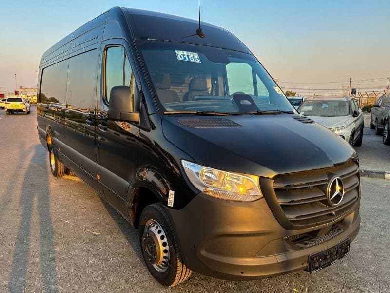 2026 Mercedes Benz Sprinter thumbnail 3