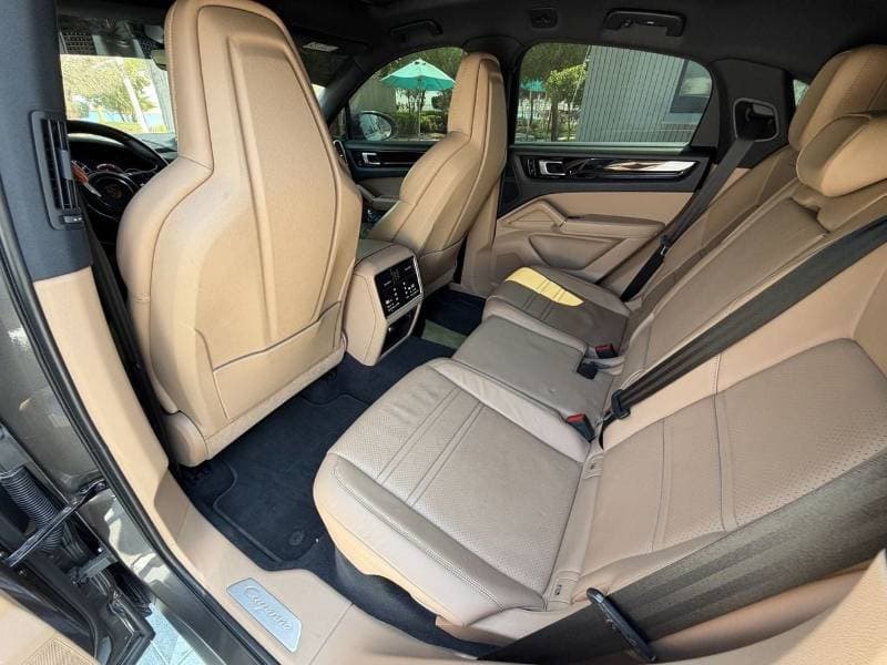 2020 Porsche Cayenne STANDARD thumbnail 8