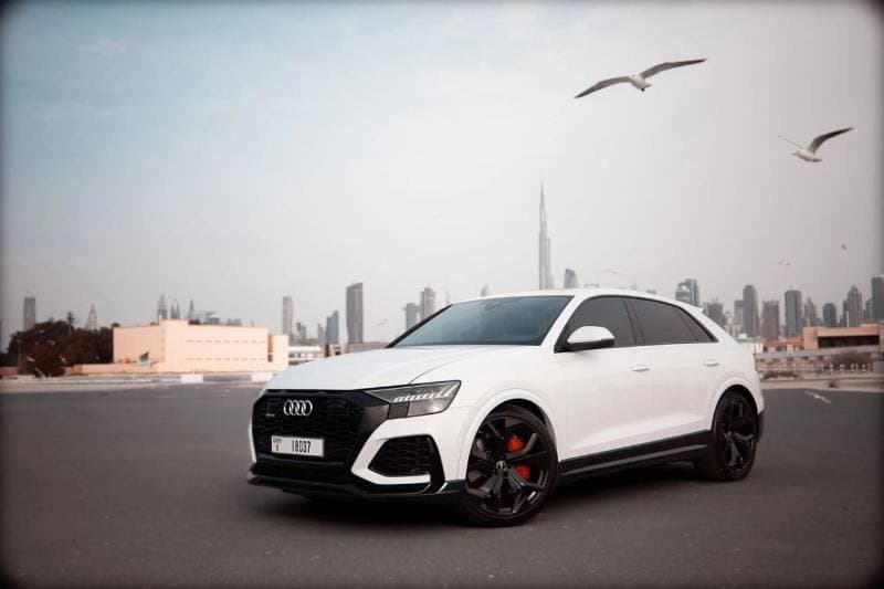 2023 Audi RSQ8 STANDARD