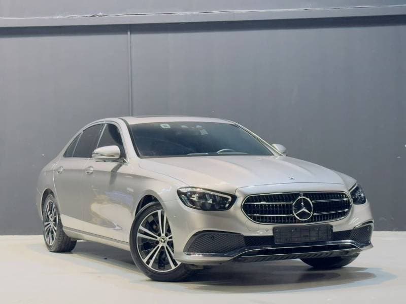 2022 Mercedes Benz E250 STANDARD thumbnail 6