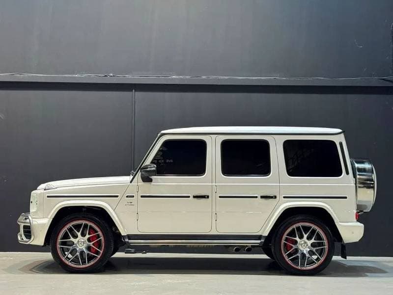 2019 Mercedes Benz G63 AMG STANDARD thumbnail 4