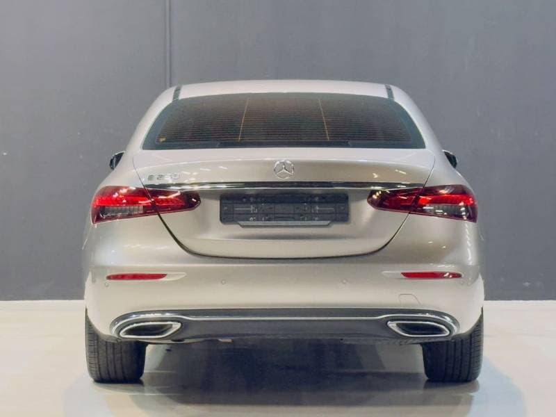 2022 Mercedes Benz E250 STANDARD thumbnail 3
