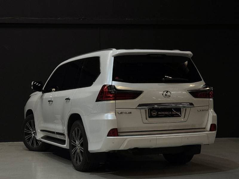 2020 Lexus LX570 PRESTIGE thumbnail 4