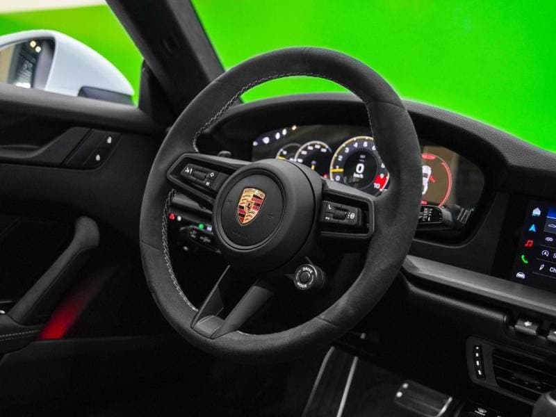 2025 Porsche 911 GT3 thumbnail 5