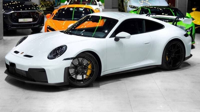 2025 Porsche 911 GT3 thumbnail 3