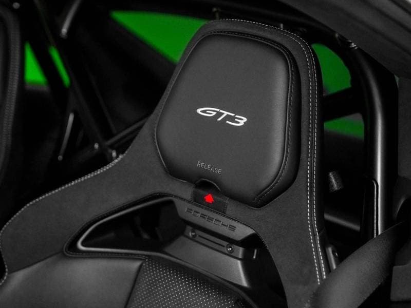 2025 Porsche 911 GT3 thumbnail 6
