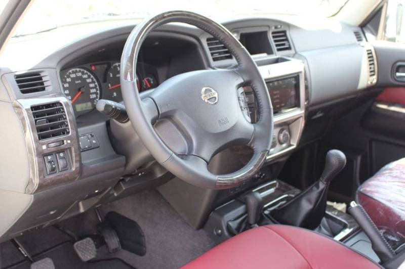 2024 Nissan Patrol SUPER SAFARI thumbnail 8
