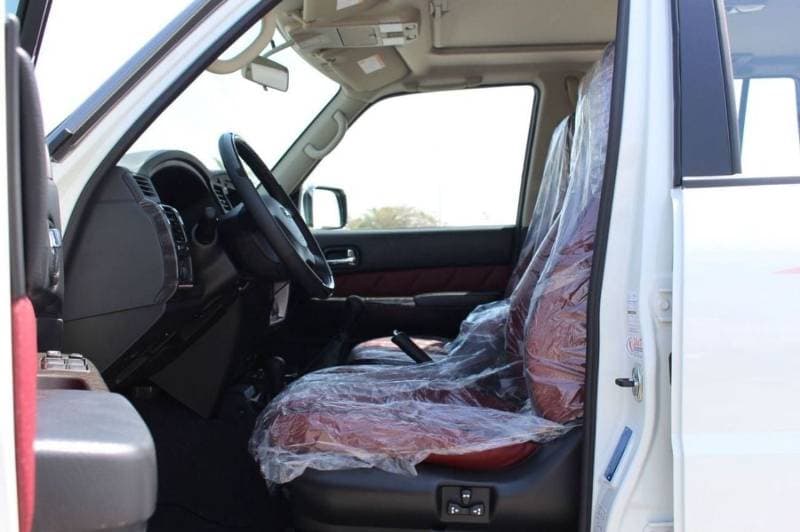 2024 Nissan Patrol SUPER SAFARI thumbnail 6
