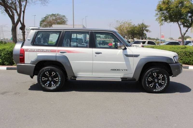 2024 Nissan Patrol SUPER SAFARI thumbnail 4
