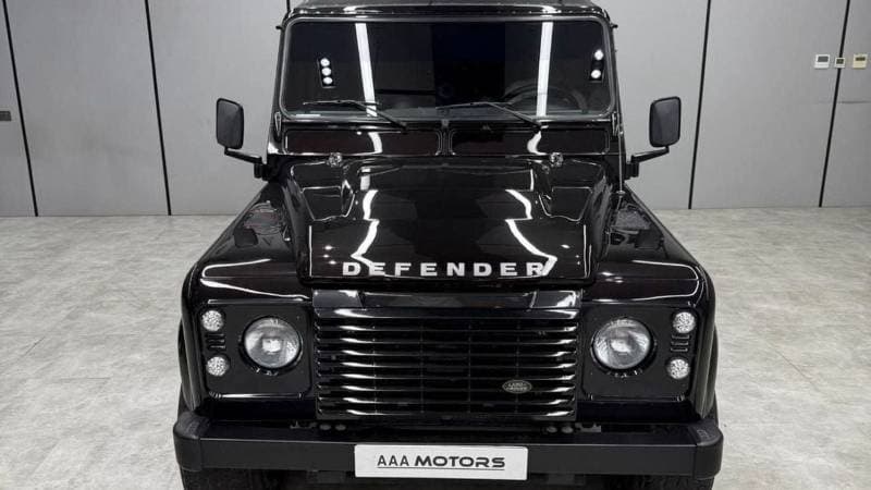 2015 Land Rover Defender 75th thumbnail 6