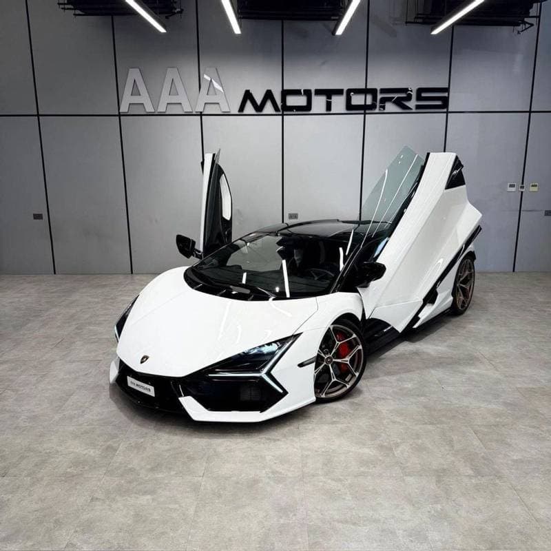2025 Lamborghini Revuelto STANDARD thumbnail 3
