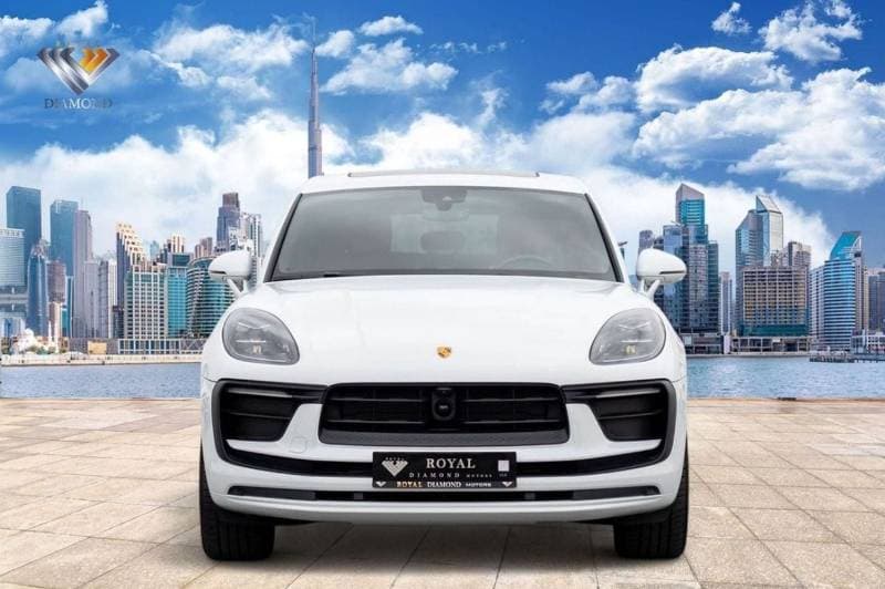 2023 Porsche Macan STANDARD thumbnail 3