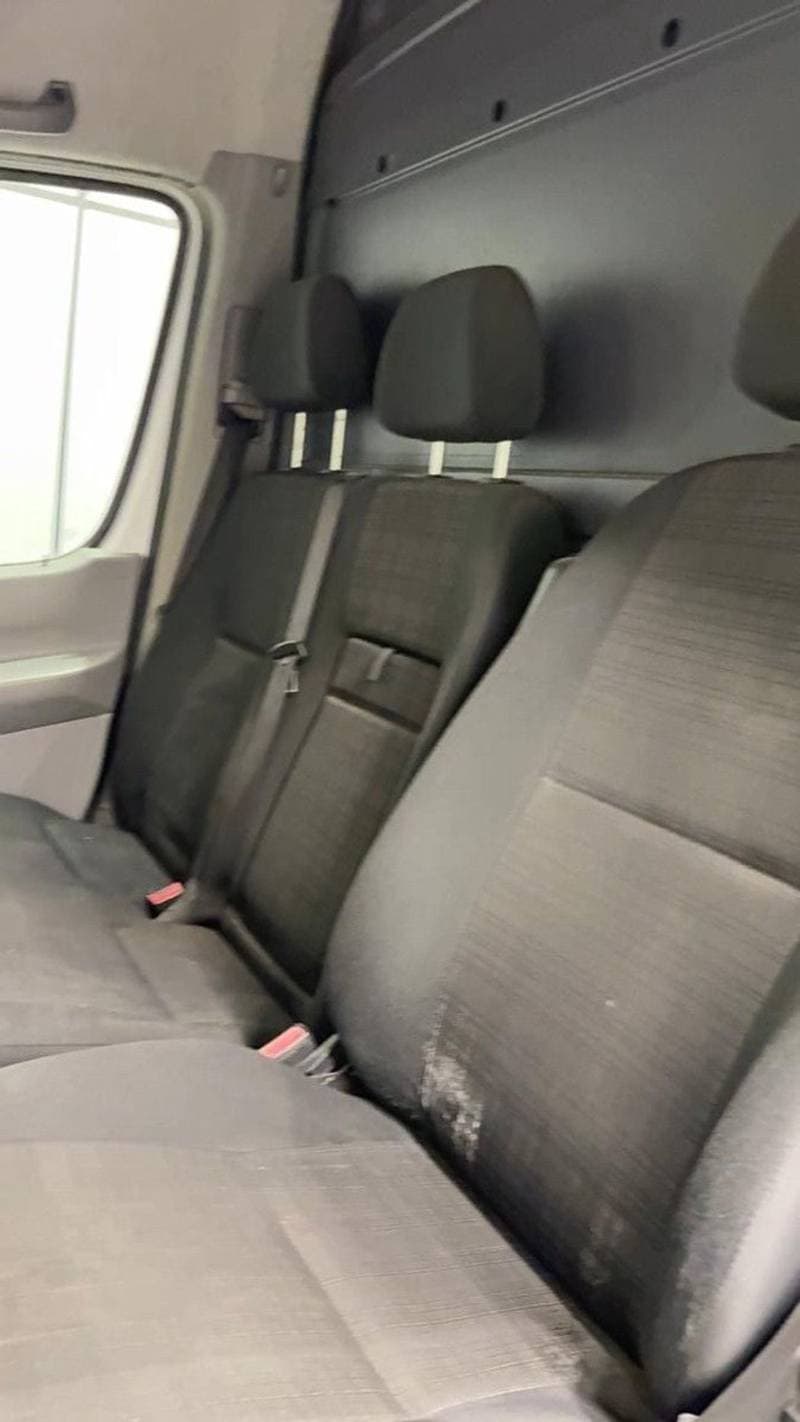 2018 Mercedes Benz Sprinter manual thumbnail 5