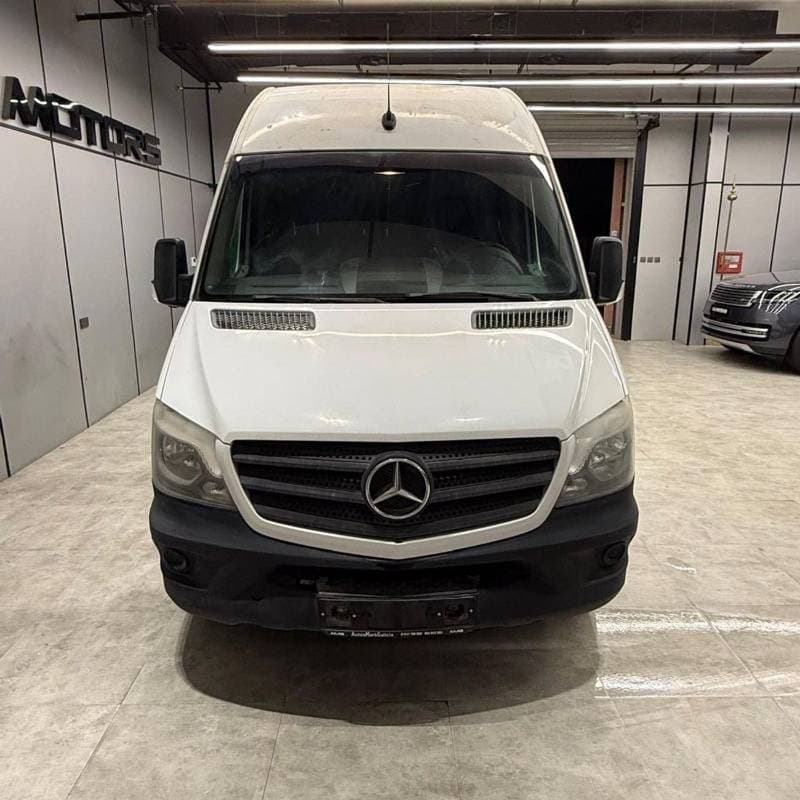 2018 Mercedes Benz Sprinter manual thumbnail 3