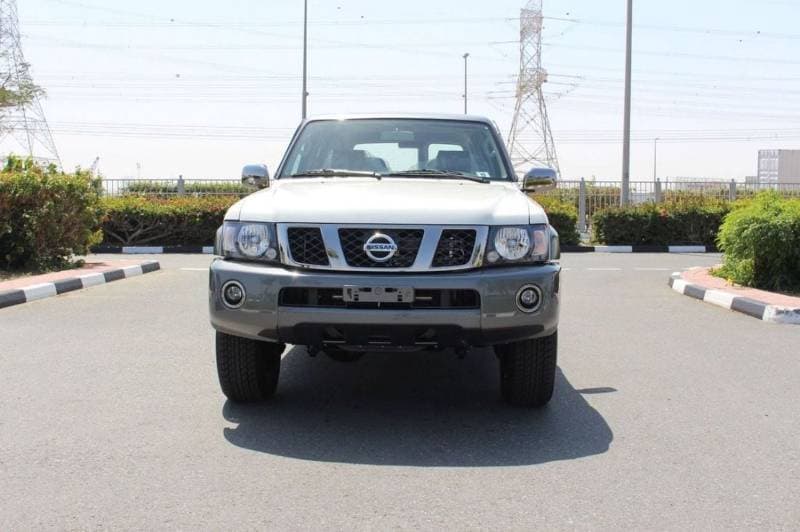 2024 Nissan Patrol SUPER SAFARI thumbnail 3